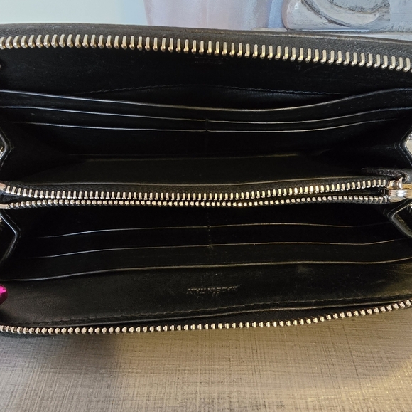 Prada Very Rare Heart Embellished Zippy Wallet.Limited Edition.EUC.W/COA - Picture 7 of 14